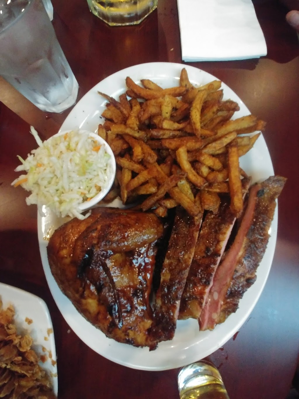 Rubs BBQ Americain - Laval Ouest | 4745 Boulevard Dagenais O W, Laval, QC H7R 1L7, Canada | Phone: (450) 962-7827