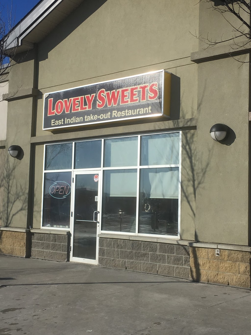 Lovely Sweets | 74 Saddletowne Cir NE, Calgary, AB T3J 0H5, Canada | Phone: (403) 294-0747