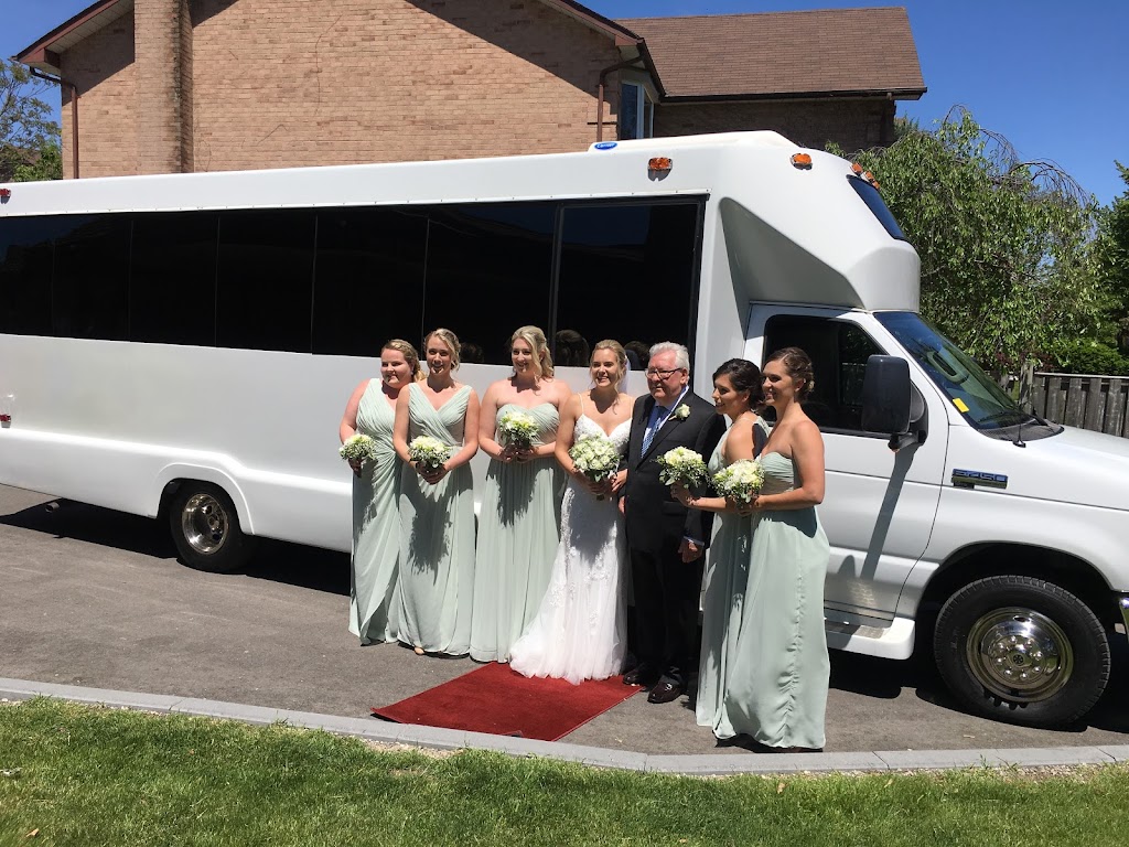 Brampton Limousines Inc. | 39 Lothbury Dr, Brampton, ON L7A 0B2, Canada | Phone: (416) 564-2223