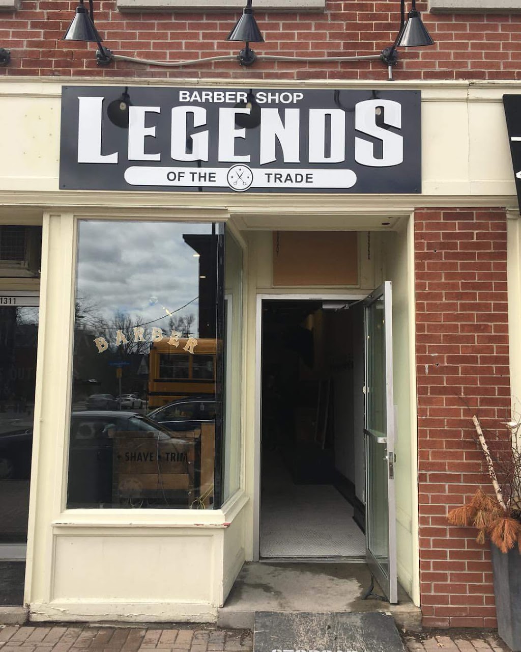 Legends Of The Trade | 1309 Wellington St W, Ottawa, ON K1Y 3A8, Canada | Phone: (613) 695-2547