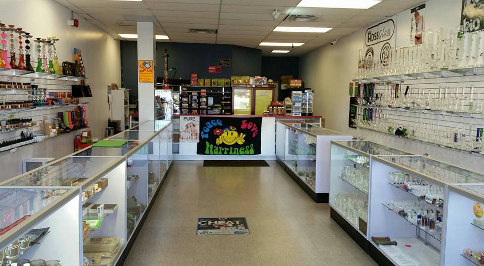 Smokers Paradise | 572 Niagara Street b3, Welland, ON L3C 6T8, Canada | Phone: (289) 820-7347