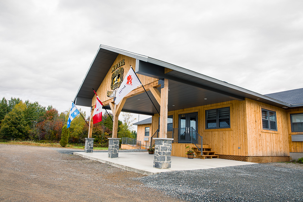 Motel Cowboy Express | 485 QC-159, Proulxville, QC G0X 2B0, Canada | Phone: (418) 365-1699