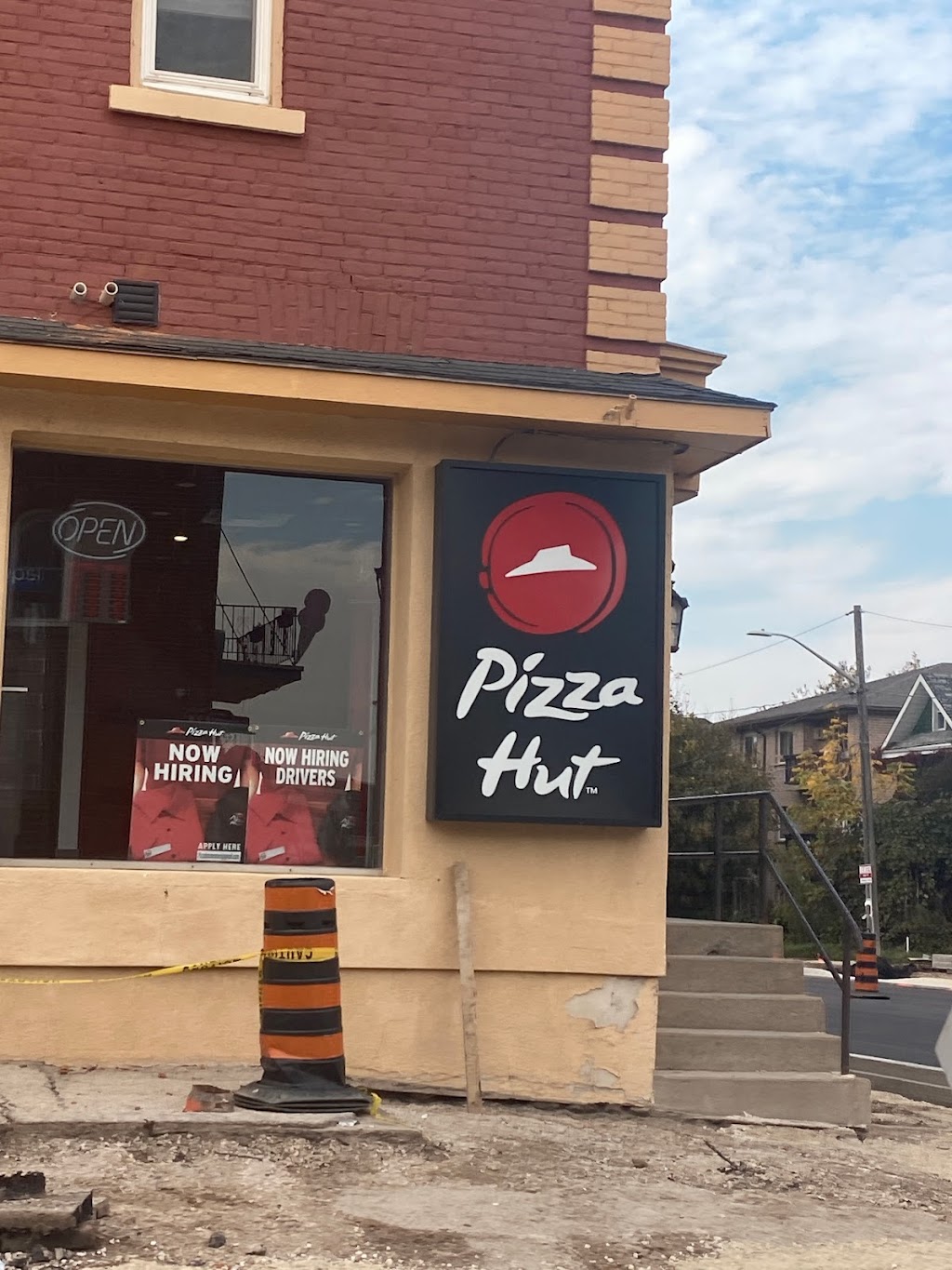 Pizza Hut | 108 N Sykes St, Meaford, ON N4L 1N6, Canada | Phone: (226) 662-8888