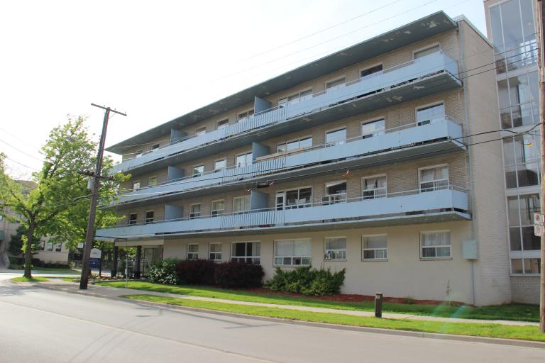 Terrace Apartments | 418 Whitney Ave, Hamilton, ON L8S 2H8, Canada | Phone: (905) 529-6152
