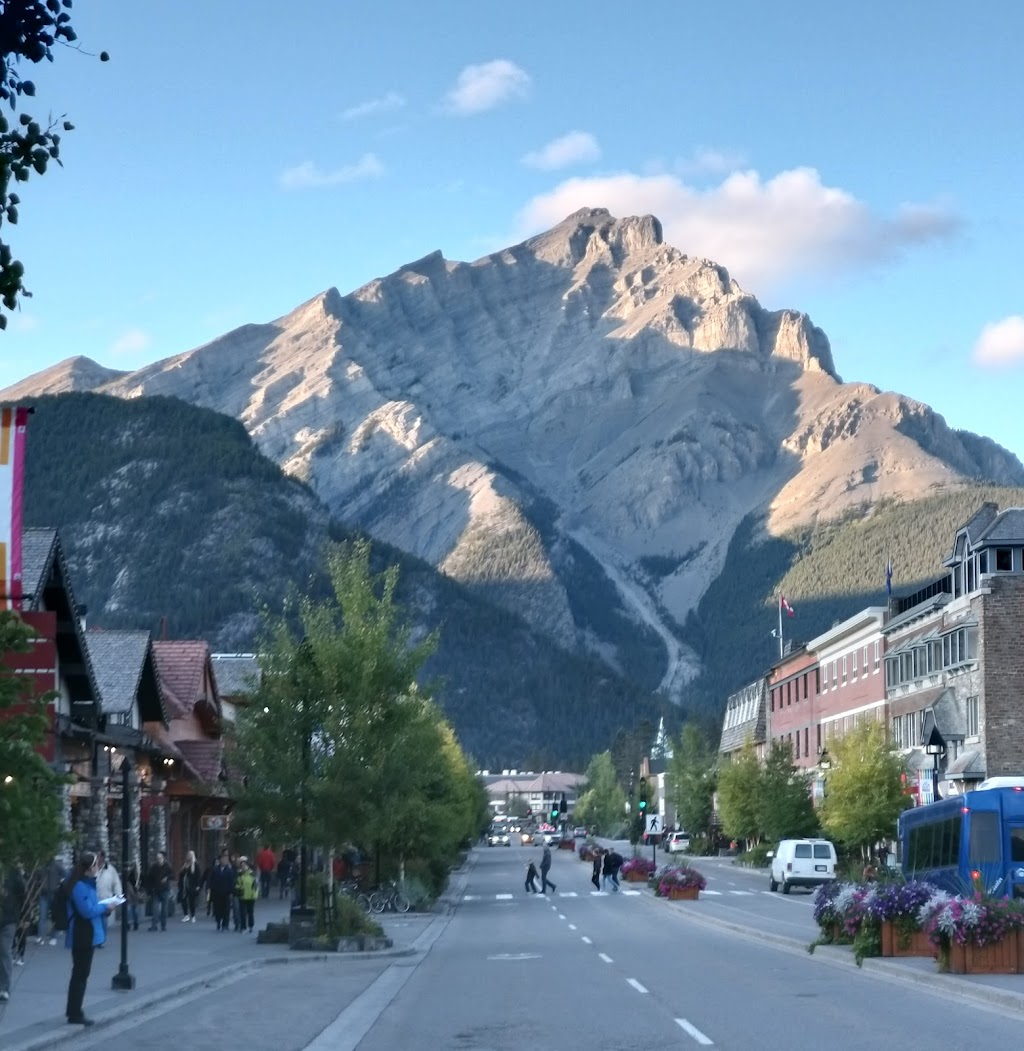 The Fenlands Banff Recreation Centre | 100 Mt Norquay Rd #2F, Banff, AB T1L 1C3, Canada | Phone: (403) 762-1235