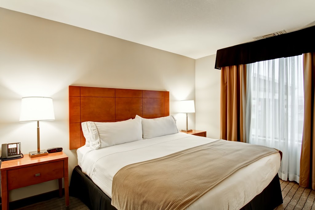 Holiday Inn Express & Suites Guelph | 540 Silvercreek Pkwy N, Guelph, ON N1H 6N3, Canada | Phone: (519) 824-2400