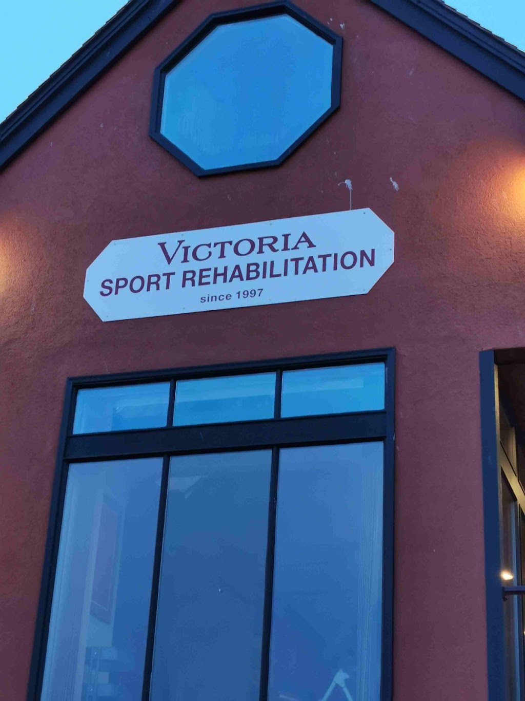 Victoria Sport Rehabilitation | 3791 Bayview St Unit 240, Richmond, BC V7E 3B6, Canada | Phone: (604) 966-7700