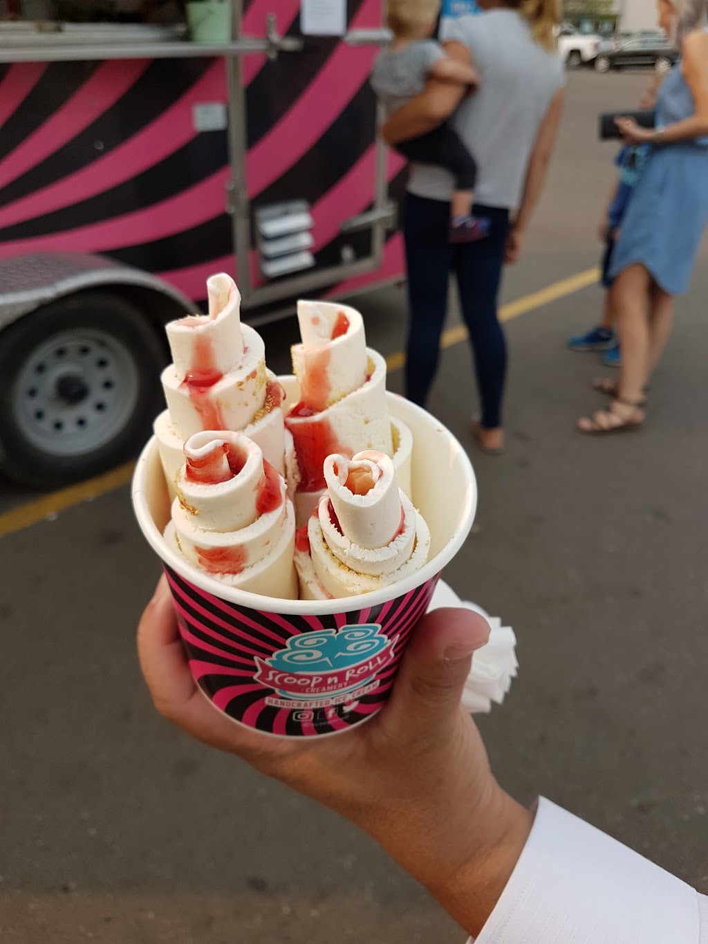 Scoop n Roll Creamery | 13154 137 Ave NW, Edmonton, AB T5L 4Z6, Canada | Phone: (780) 909-2211