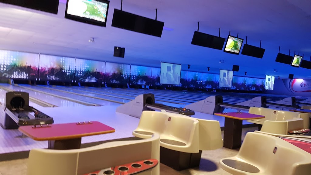 Hunters Eastview Bowl | 2929 Louise St E, Saskatoon, SK S7J 3L1, Canada | Phone: (306) 373-4333