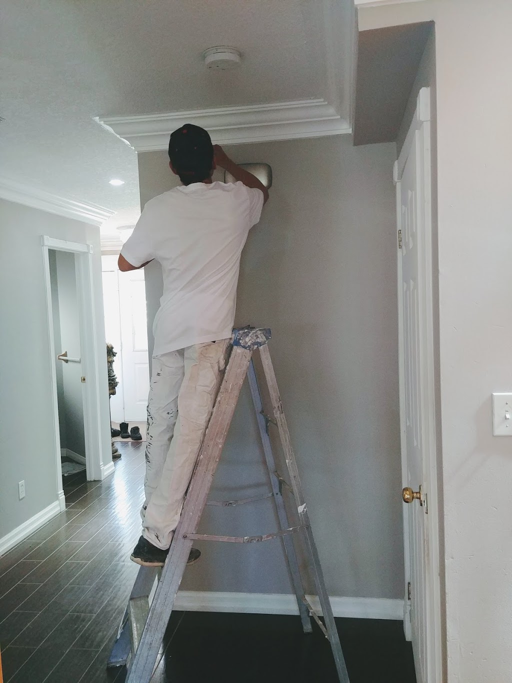 Tony Home Renovation & Pro-Painting | 1146 Copper Leaf Crescent, Kitchener, ON N2E 3W5, Canada | Phone: (519) 572-3189