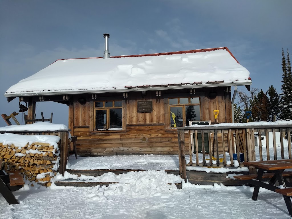 Summit Hut | East Kootenay F, BC V0A 1K5, Canada | Phone: (250) 341-1399