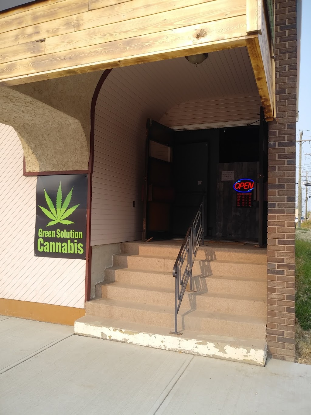 Green Solution Cannabis Barrhead | 4934 50 Ave, Barrhead, AB T7N 1J6, Canada | Phone: (780) 284-9971