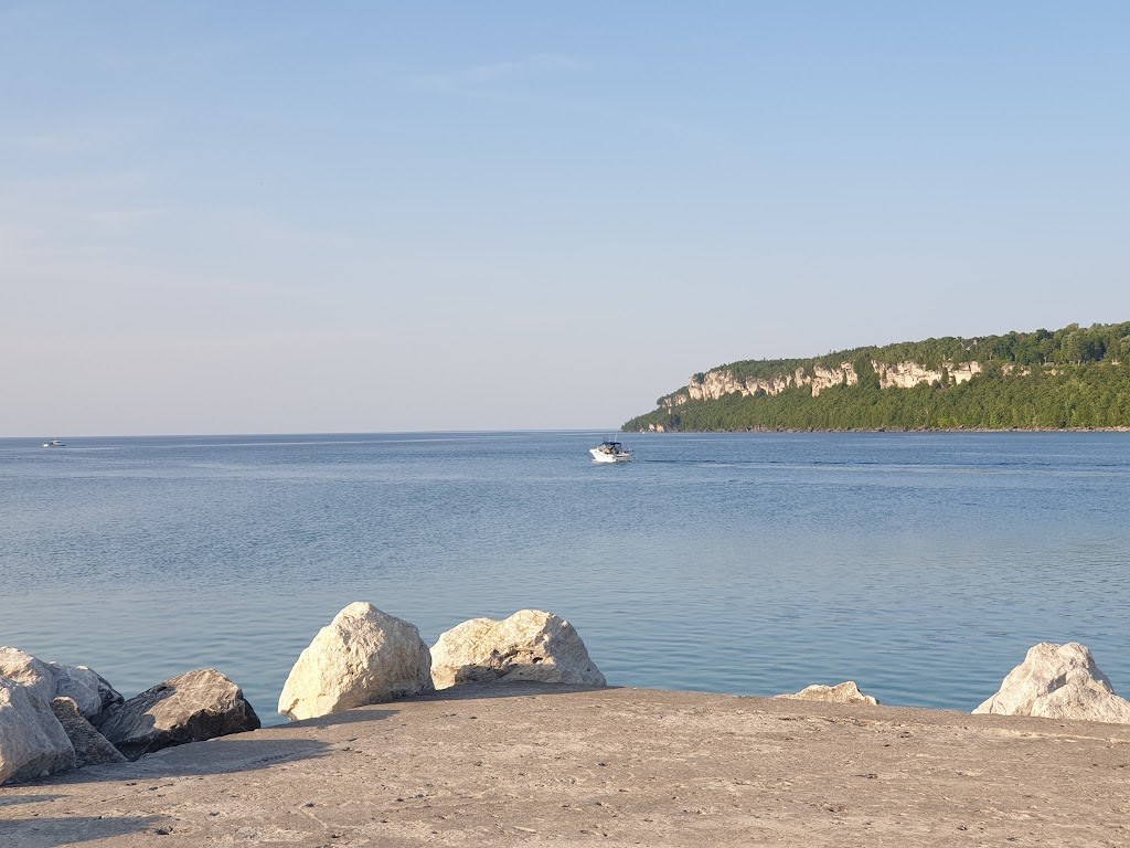 Lions Head Beach Park Campground | 1 Forbes St, Lions Head, ON N0H 1W0, Canada | Phone: (519) 793-3522