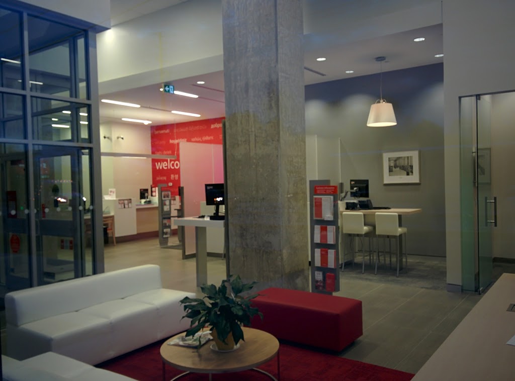 Scotiabank | 2196 Lake Shore Blvd W, Etobicoke, ON M8V 1A4, Canada | Phone: (416) 255-5020