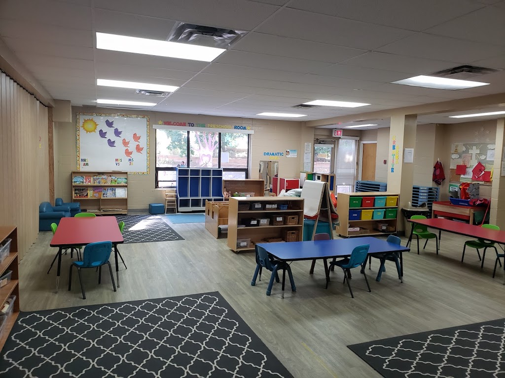 Rainbow Village Day Care Centre | 7314 Goreway Dr, Mississauga, ON L4T 2V1, Canada | Phone: (905) 677-3070