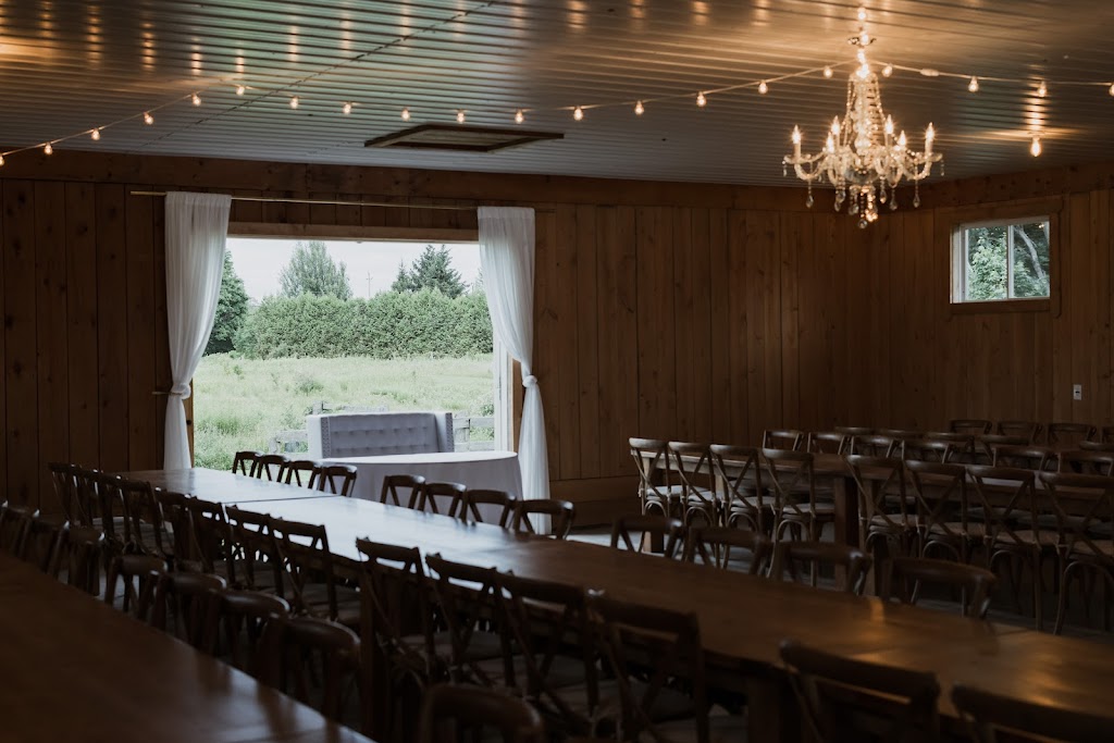 The Farmstead Weddings & Events | 530 Drive-in Rd, Pembroke, ON K8A 6W4, Canada | Phone: (613) 401-6958