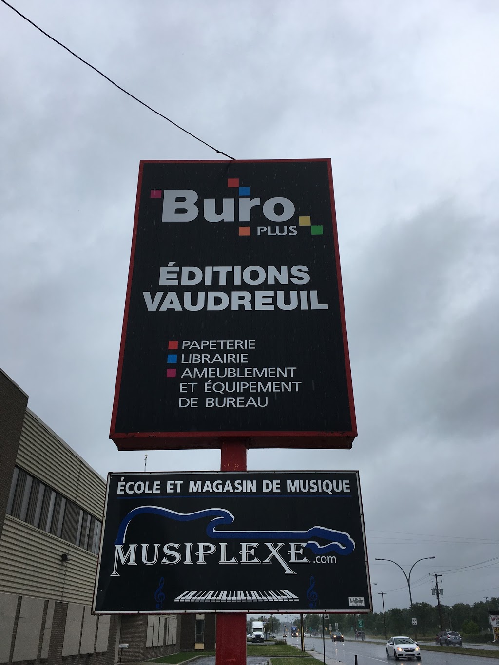 Éditions Vaudreuil inc. | 480 Boulevard Harwood, Vaudreuil-Dorion, QC J7V 7H4, Canada | Phone: (450) 455-7974