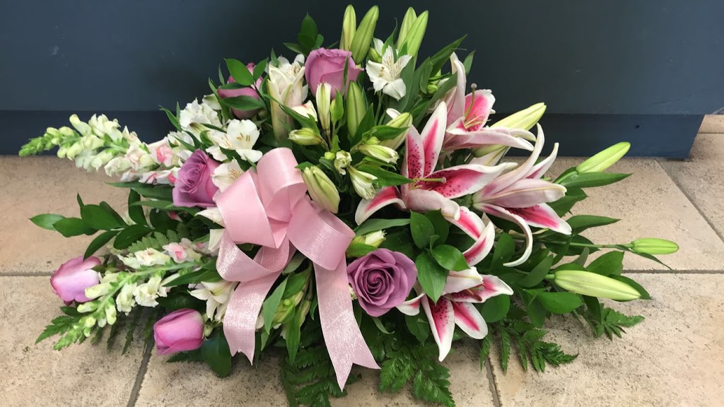 All Seasons Florist And Gourmet Baskets | 7357 Yonge St, Thornhill, ON L3T 2B3, Canada | Phone: (905) 882-4477