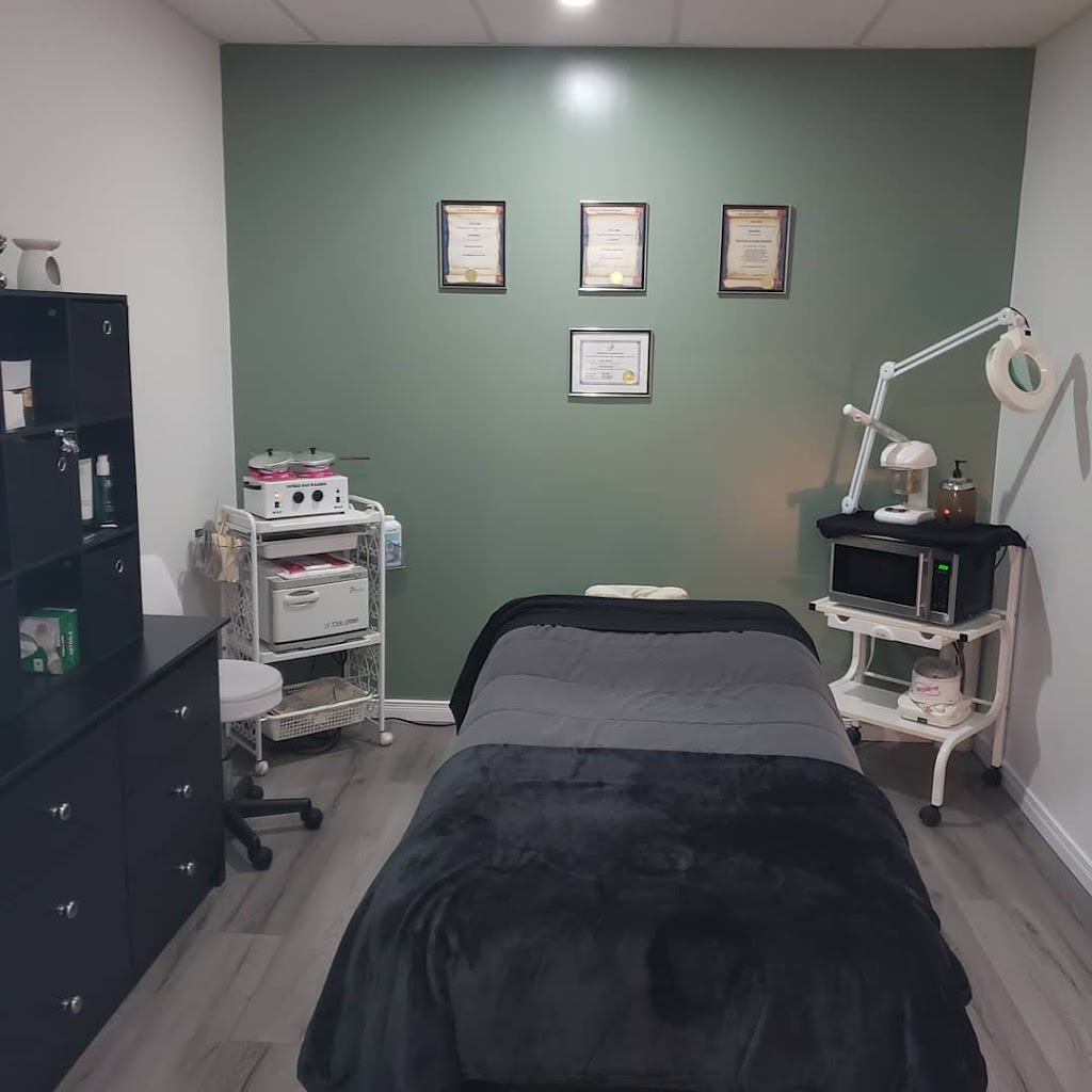 Janie Markle - Massage & Esthétique | 425 Rue Principale B, Grenville, QC J0V 1J0, Canada | Phone: (613) 307-1054