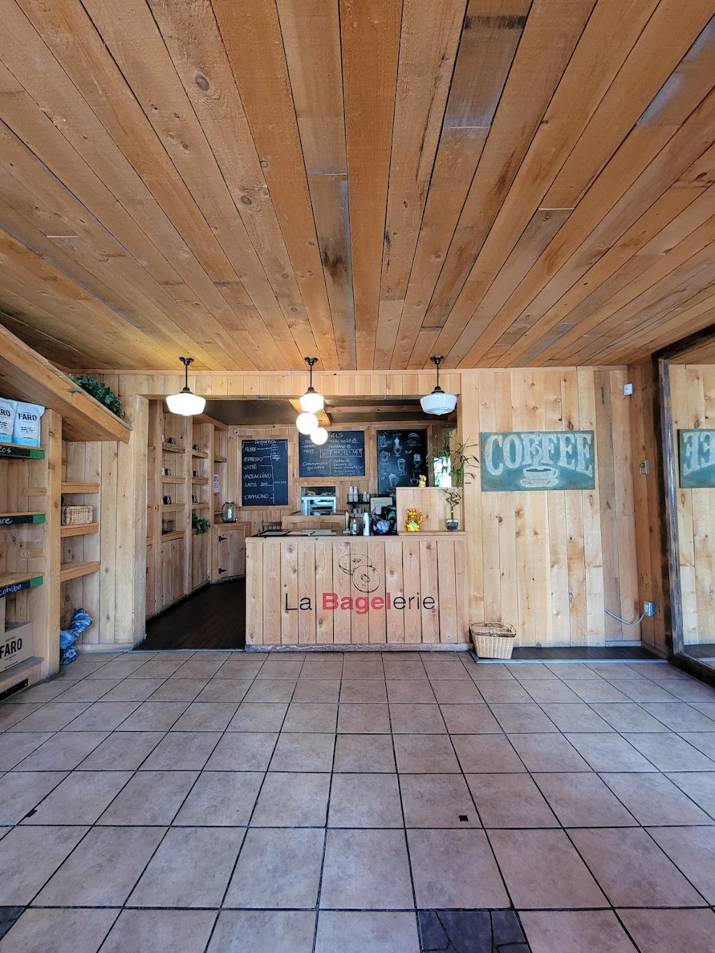 La Bagelerie Rawdon | 3680 Rue Queen, Rawdon, QC J0K 1S0, Canada | Phone: (450) 834-4448