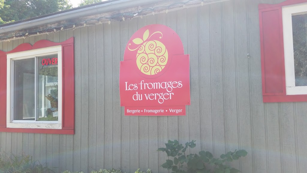 Les Fromages du Verger | 430 Rue de la Pommeraie, Saint-Joseph-du-Lac, QC J0N 1M0, Canada | Phone: (450) 974-4424