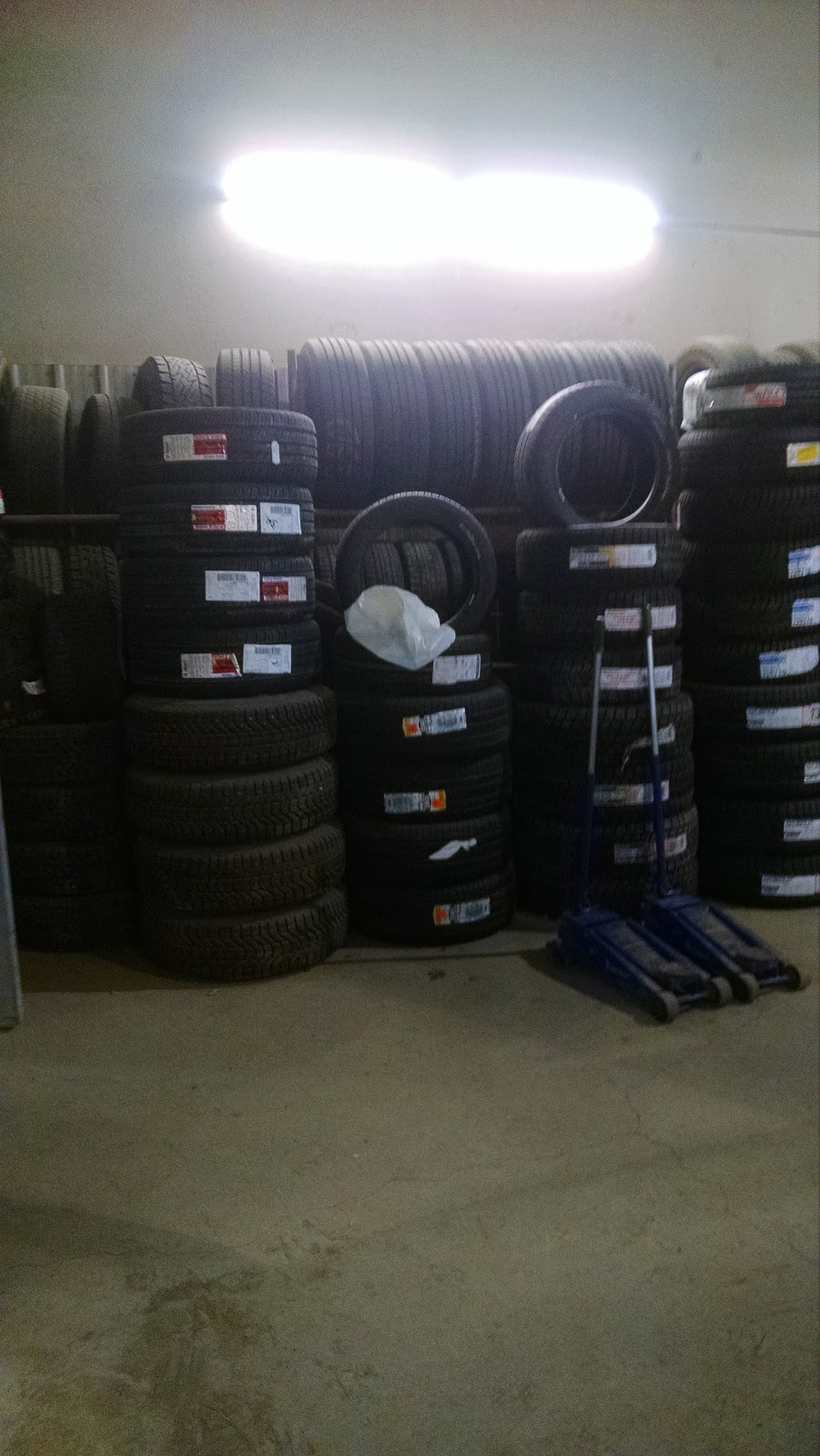 Eds Tire Store | 80 Thornhill St, Morden, MB R6M 1C7, Canada | Phone: (204) 822-6127