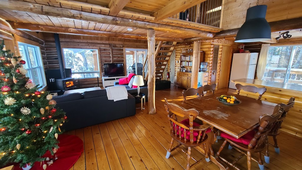 Chalet Ullumi | Rue Poisson, Mandeville, QC J0K 1L0, Canada | Phone: (438) 392-5981