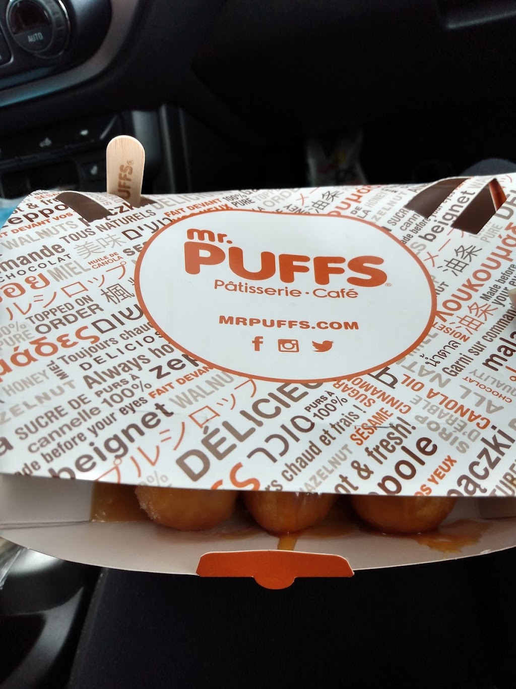 Mr. Puffs | 411 Rue Lamontagne, Saint-Jérôme, QC J7Y 4P7, Canada | Phone: (450) 438-8565