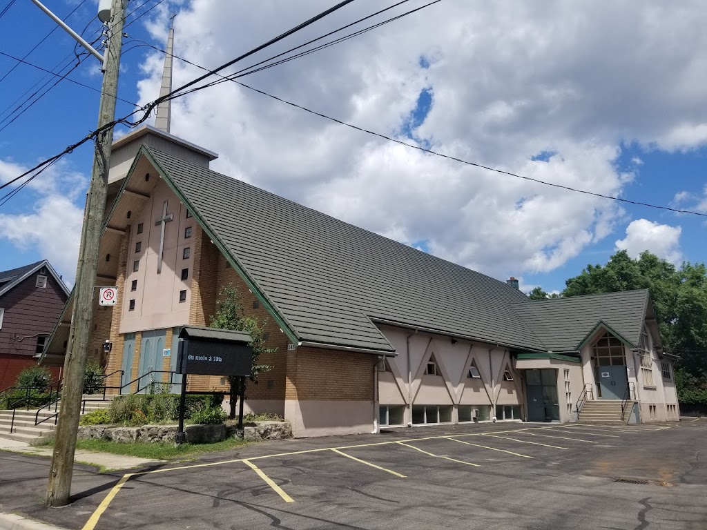 Paroisse Notre-Dame Du Perpétuel Secours | 132 Blake St, Hamilton, ON L8M 2S6, Canada | Phone: (905) 545-6953