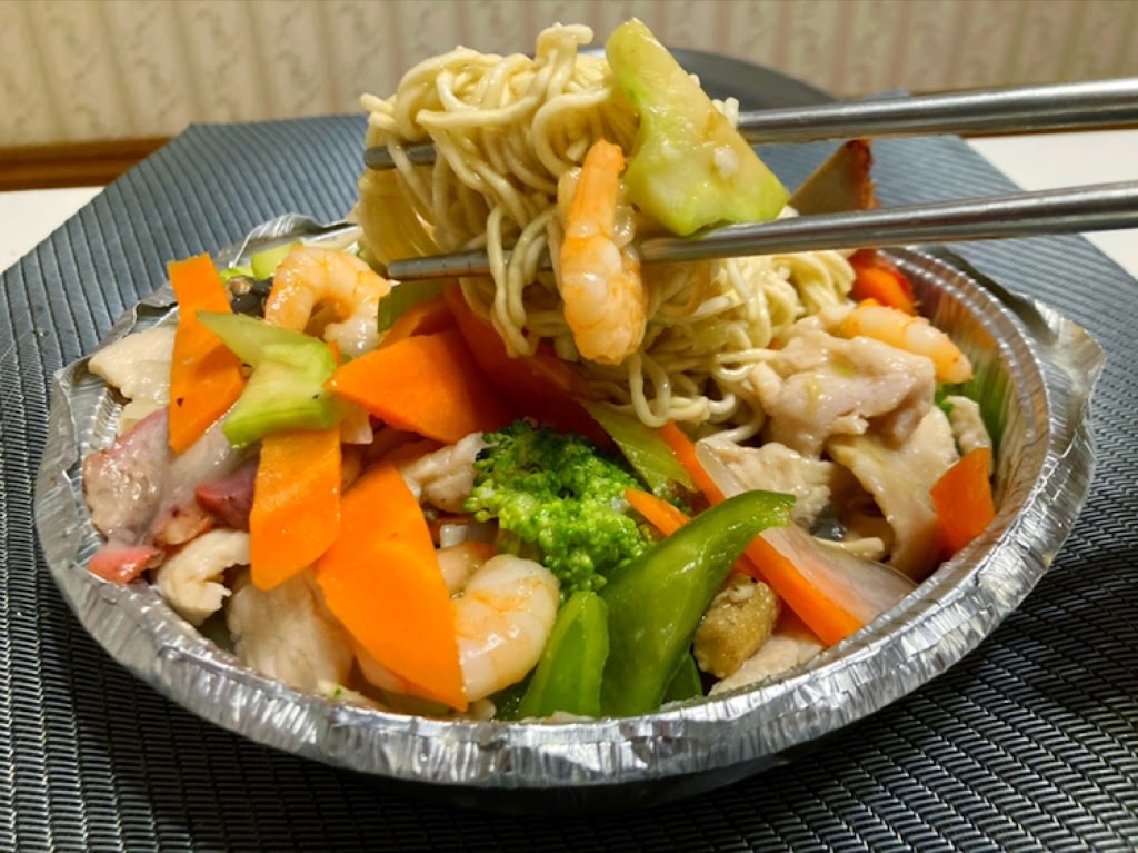 Shanloon Chinese Cuisine House | 41 Raglan St S, Renfrew, ON K7V 1P8, Canada | Phone: (613) 432-8807