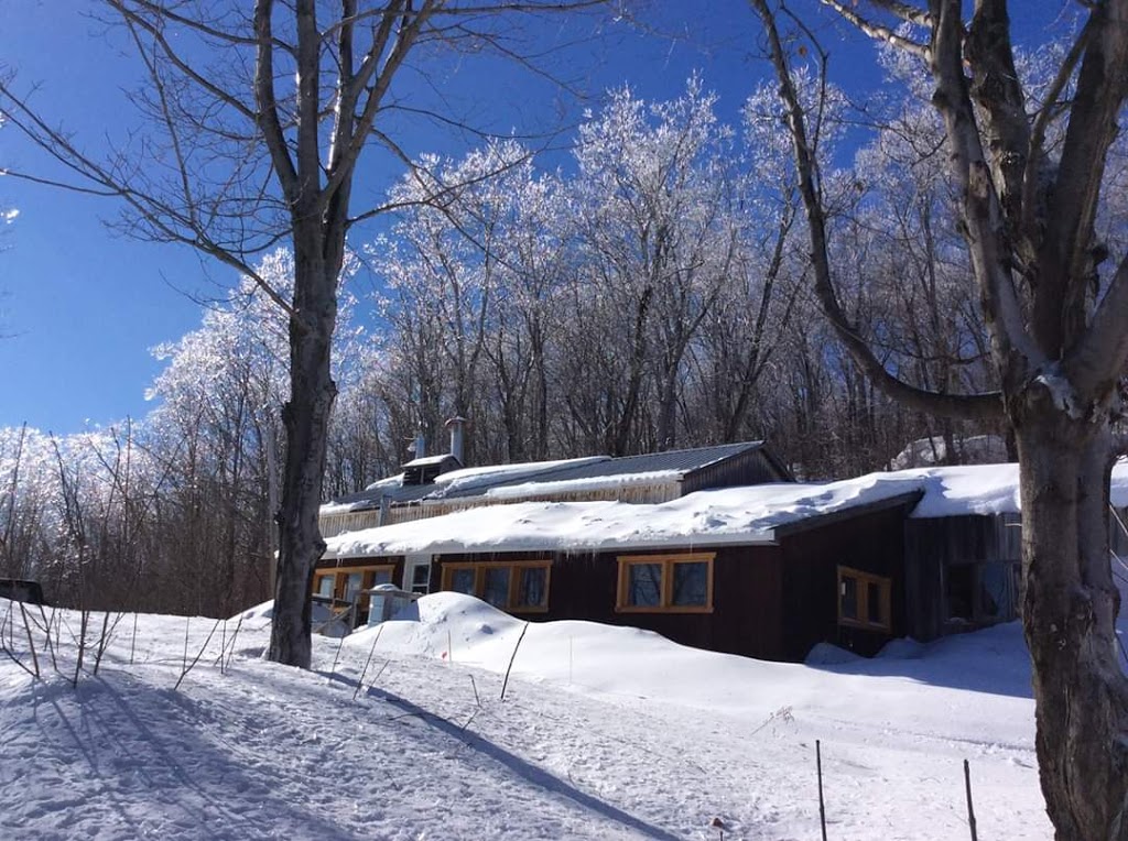 La ferme du loup | 3660 Chemin des Allumettes, Saint-Paulin, QC J0K 3G0, Canada | Phone: (819) 535-5856