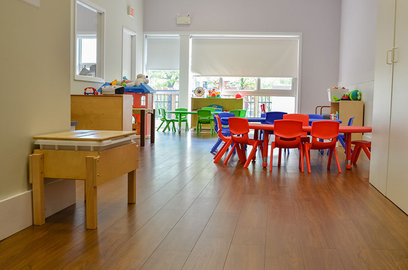 London French Day Care Centre | 1050 Kipps Ln #13, London, ON N5Y 4S5, Canada | Phone: (519) 439-5192