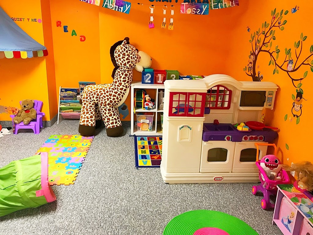 Itty Bitty Daycare and Preschool | 38 Thorndale Rd, Brampton, ON L6P 1G9, Canada | Phone: (905) 915-7877