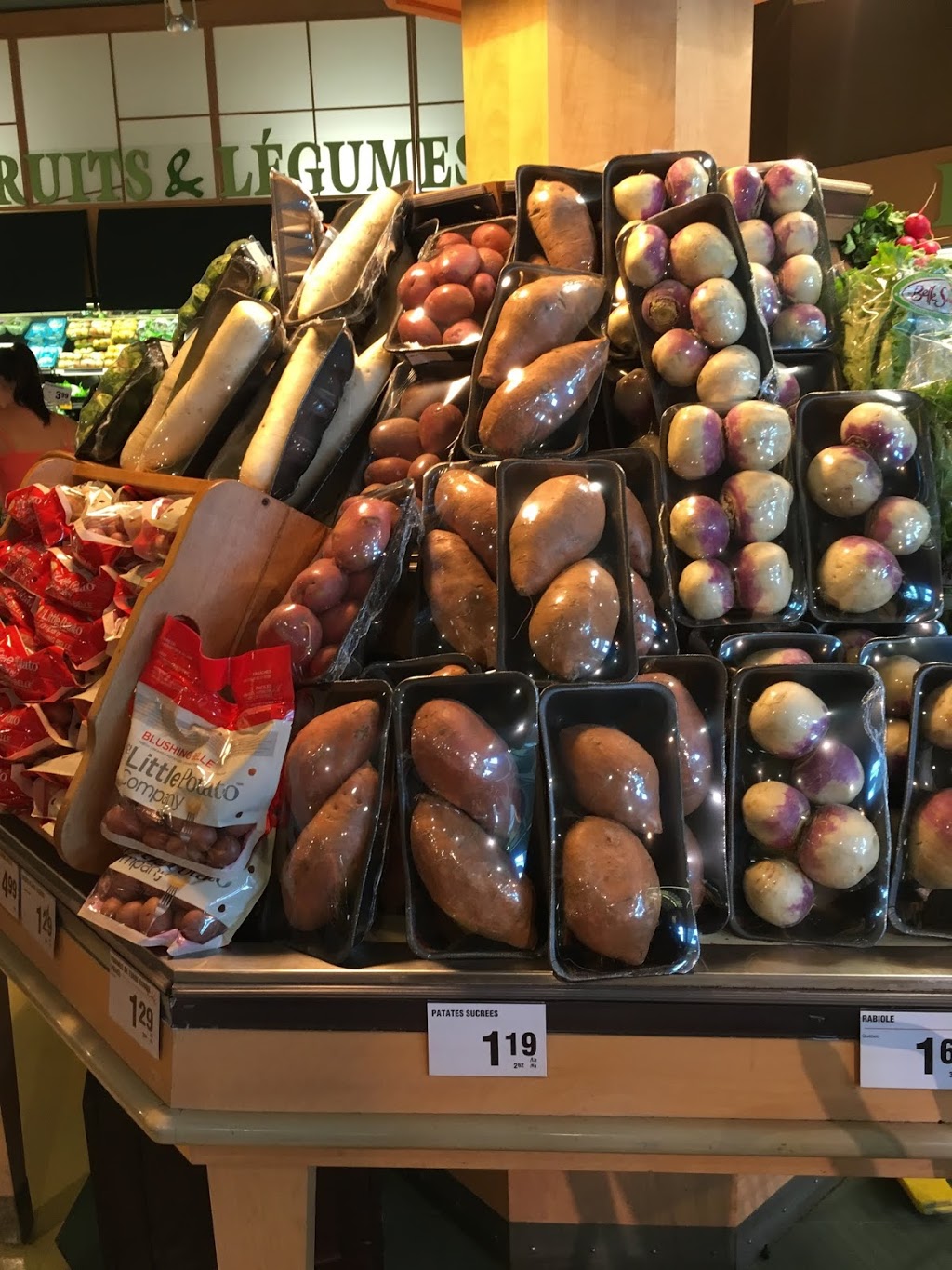 Le Marché Végétarien - Magog | 930 Rue Principale O, Magog, QC J1X 2B6, Canada | Phone: (819) 843-4419