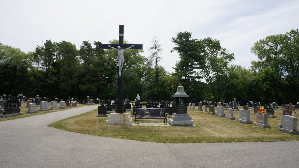 St. Ladislaus Cemetery | 106 Talbot St, Courtland, ON N0J 1E0, Canada | Phone: (519) 875-4438