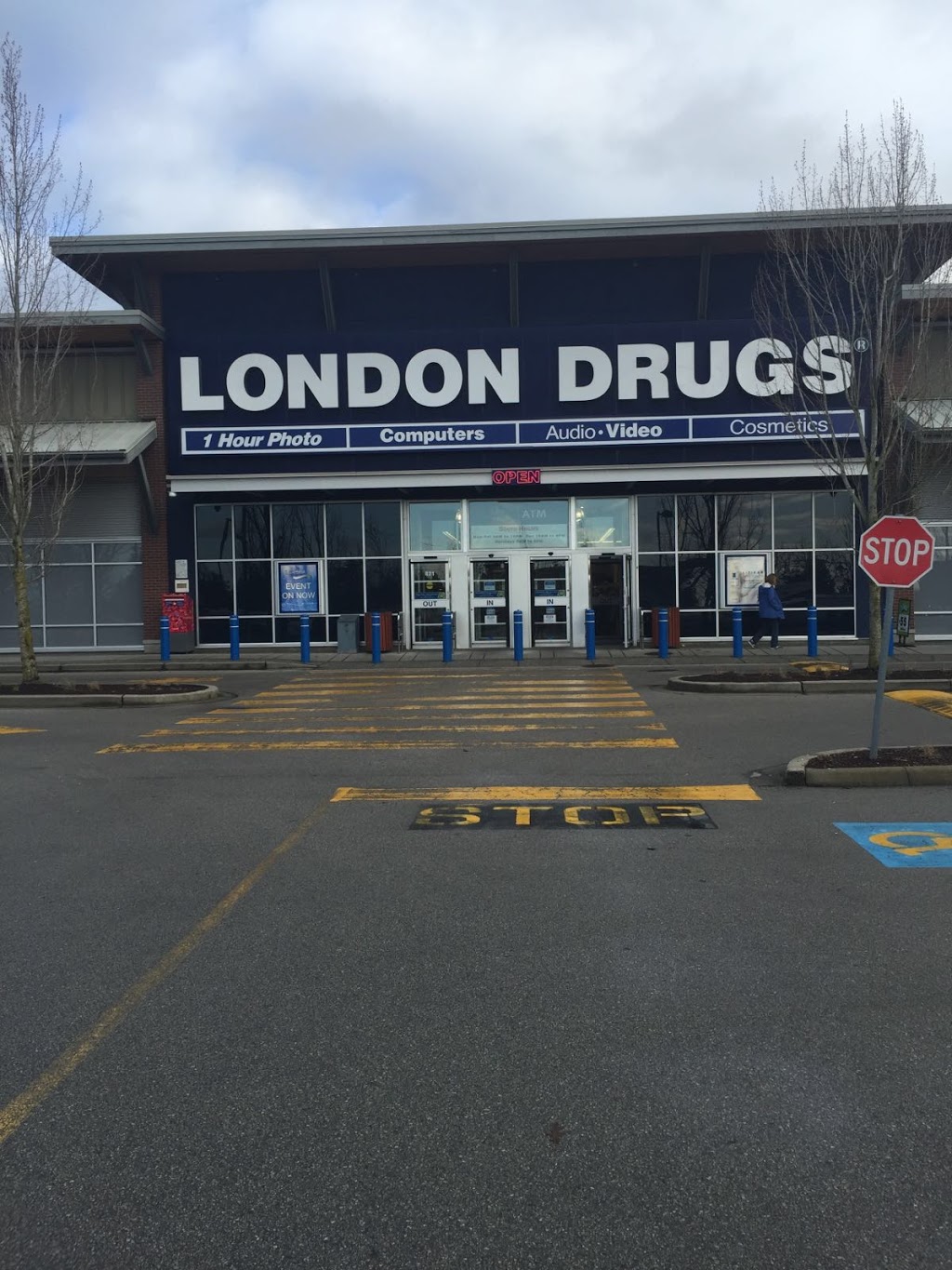 London Drugs | 17685 64 Ave, Surrey, BC V3S 1Z2, Canada | Phone: (604) 448-4875