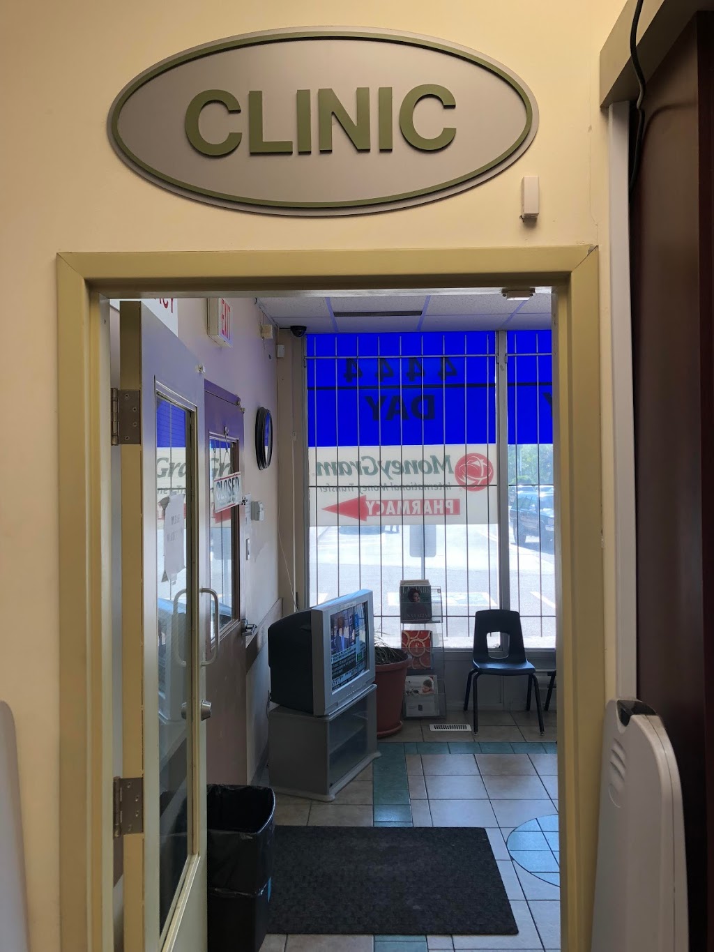 Jane Park Plaza Pharmacy | 873 Jane St, North York, ON M6M 4C4, Canada | Phone: (416) 763-2233