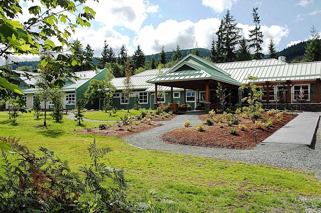 Honeymoon Bay Lodge & Retreat | 10028 Park Dr, Honeymoon Bay, BC V0R 1Y0, Canada | Phone: (888) 749-4252