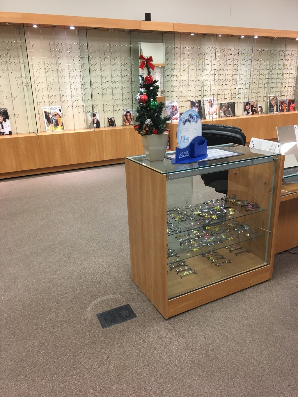 Laurier Optical | 905 Britannia Rd W #1, Mississauga, ON L5V 2X8, Canada | Phone: (905) 568-8899