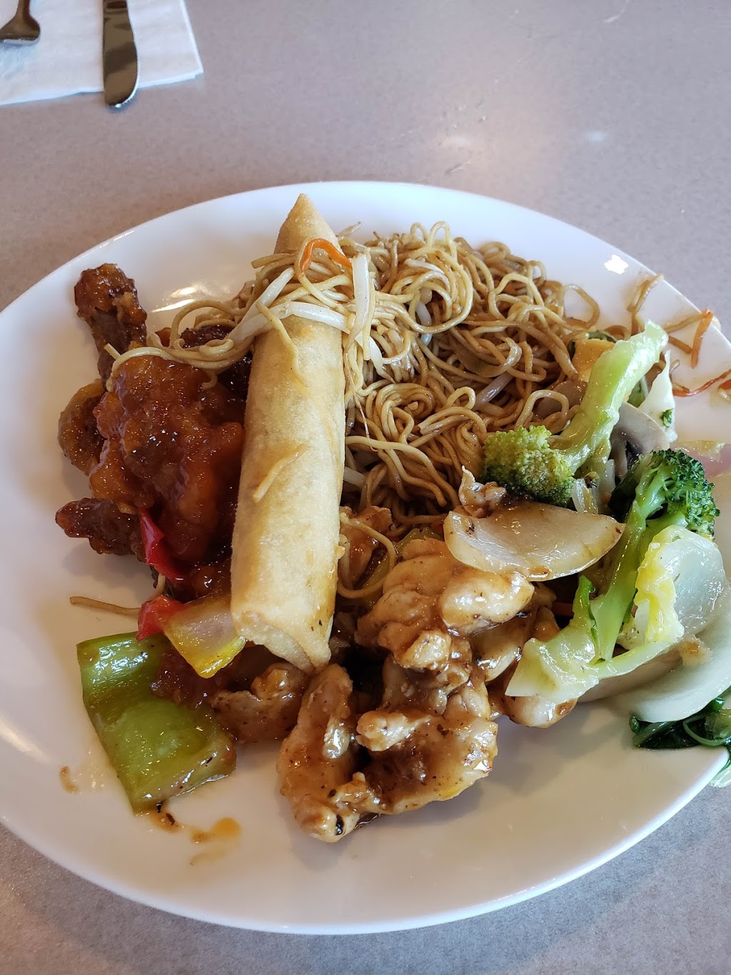 Peters Great Wall Buffet | 4908 43 Ave, Innisfail, AB T4G 1V6, Canada | Phone: (403) 227-3355