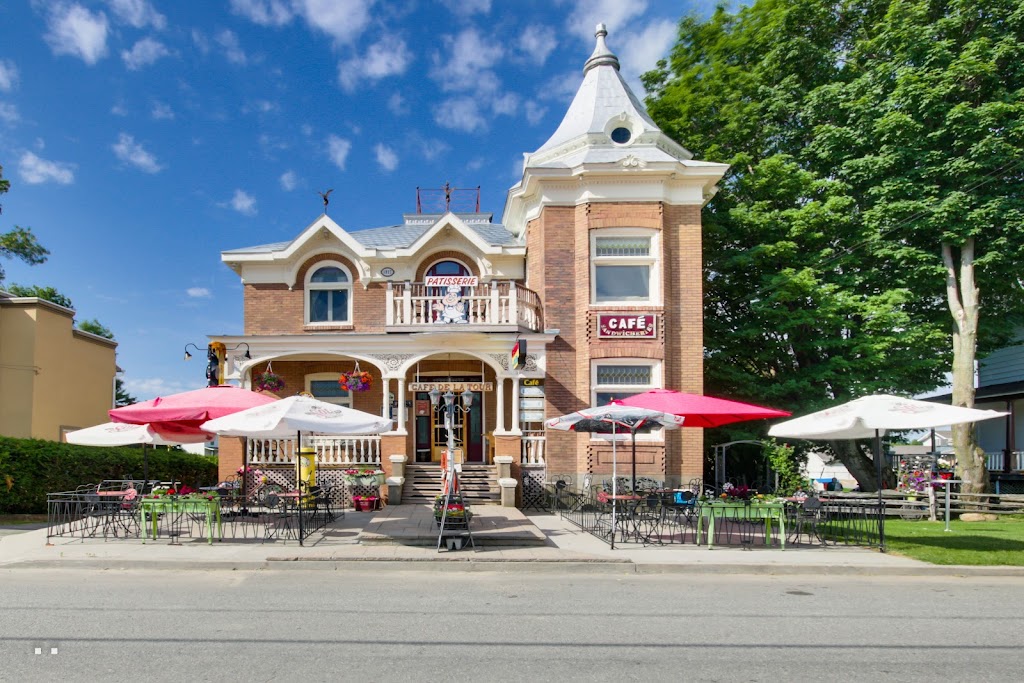 Café De La Tour | 300 Rue Sainte-Anne, Sainte-Anne-de-la-Pérade, QC G0X 2J0, Canada | Phone: (418) 325-1746