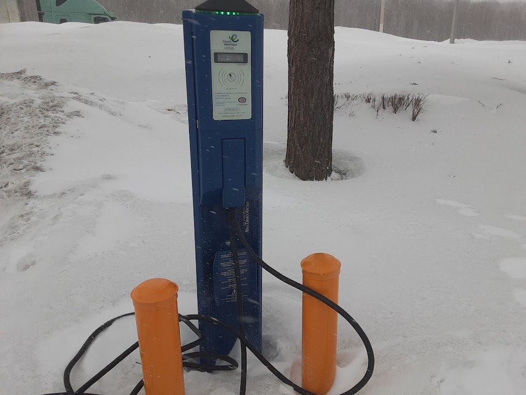 Electric Circuit Charging Station | 129 QC-132, Saint-Michel-de-Bellechasse, QC G0R 3S0, Canada | Phone: (800) 686-9243