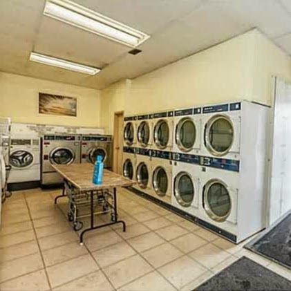 Coldwater Laundromat | 19 Michael Anne Dr, Coldwater, ON L0K 1E0, Canada | Phone: (705) 686-3321