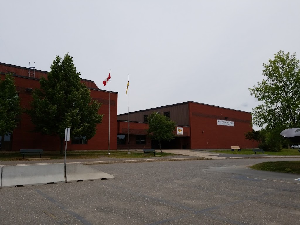 Quispamsis Middle School | 189 Pettingill Rd, Quispamsis, NB E2E 3S8, Canada | Phone: (506) 847-6210