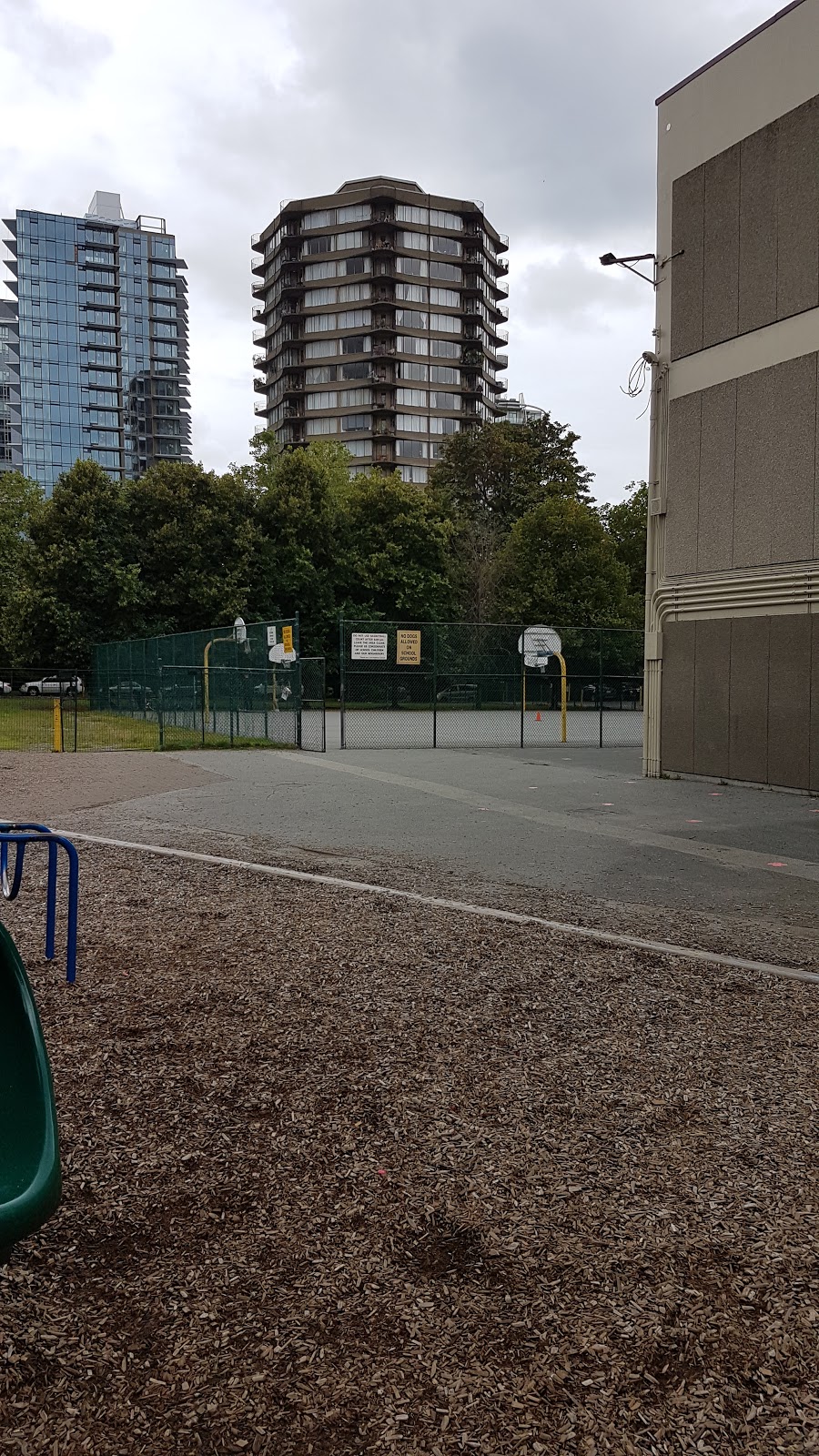 Lord Roberts Field | 1100 Bidwell St, Vancouver, BC V6G 2K4, Canada | Phone: (604) 713-5000