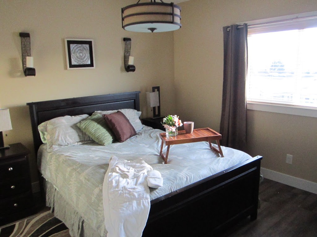 Winedownhere bed and breakfast | 3147 Mustang Ct, Kelowna, BC V1V 3A9, Canada | Phone: (250) 869-5111