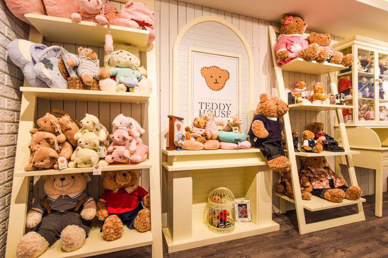 Teddy Story | 82 Adelaide St E c, Toronto, ON M5C 1K9, Canada | Phone: (647) 350-7777