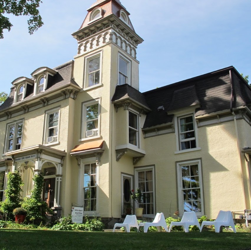 Absolute 1000 Islands Suites | 22 Church St, Gananoque, ON K7G 2M8, Canada | Phone: (613) 777-4122