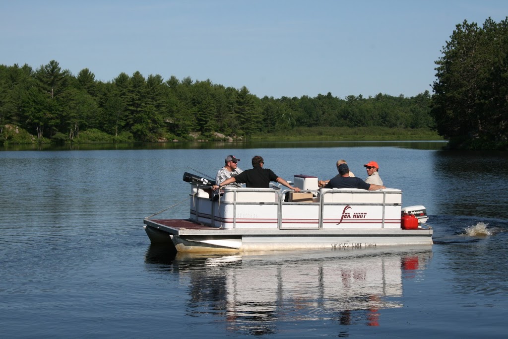 Crooked Lake Wilderness Lodge | 112 Fishog Trail, QEII Wildlands Provincial Park, Kawartha Lakes, ON K0M 2L0, Canada | Phone: (705) 928-1111