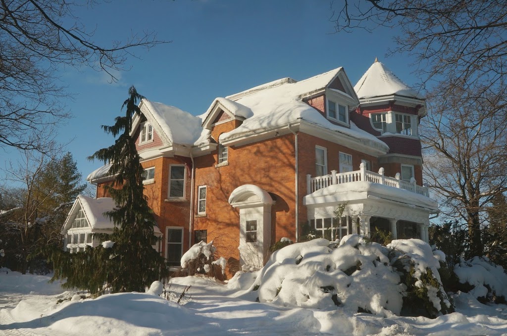 Markdale Manor Bed & Breakfast | 66 Toronto St S, Markdale, ON N0C 1H0, Canada | Phone: (519) 986-3418
